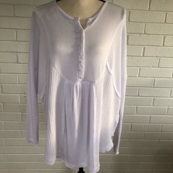 Free People Tops - Free people painted white top XS